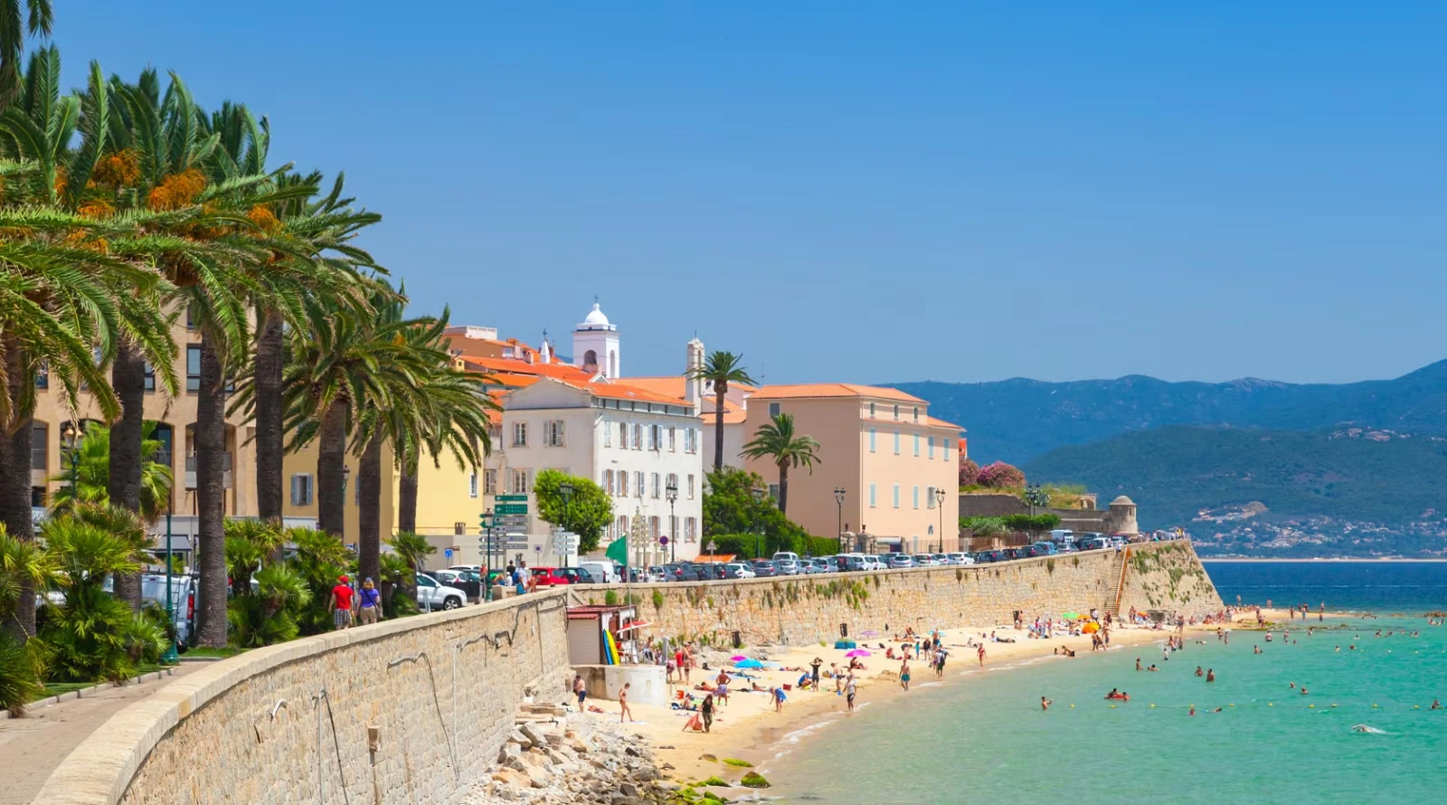 Ajaccio waterkant en strand op de Gulf van Ajaccio