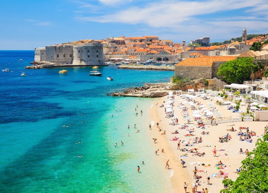 Dubrovnik Oude Stad, stad muren en Adriatische Zee in Kroatië