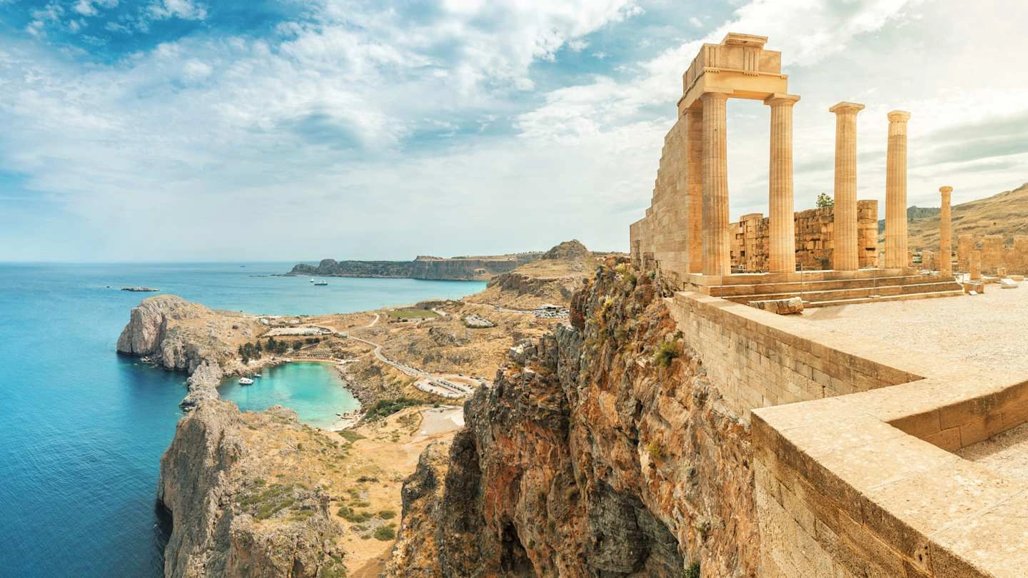 Rhodes Oude Stad, haven en Egeïsche Zee kust in Griekenland