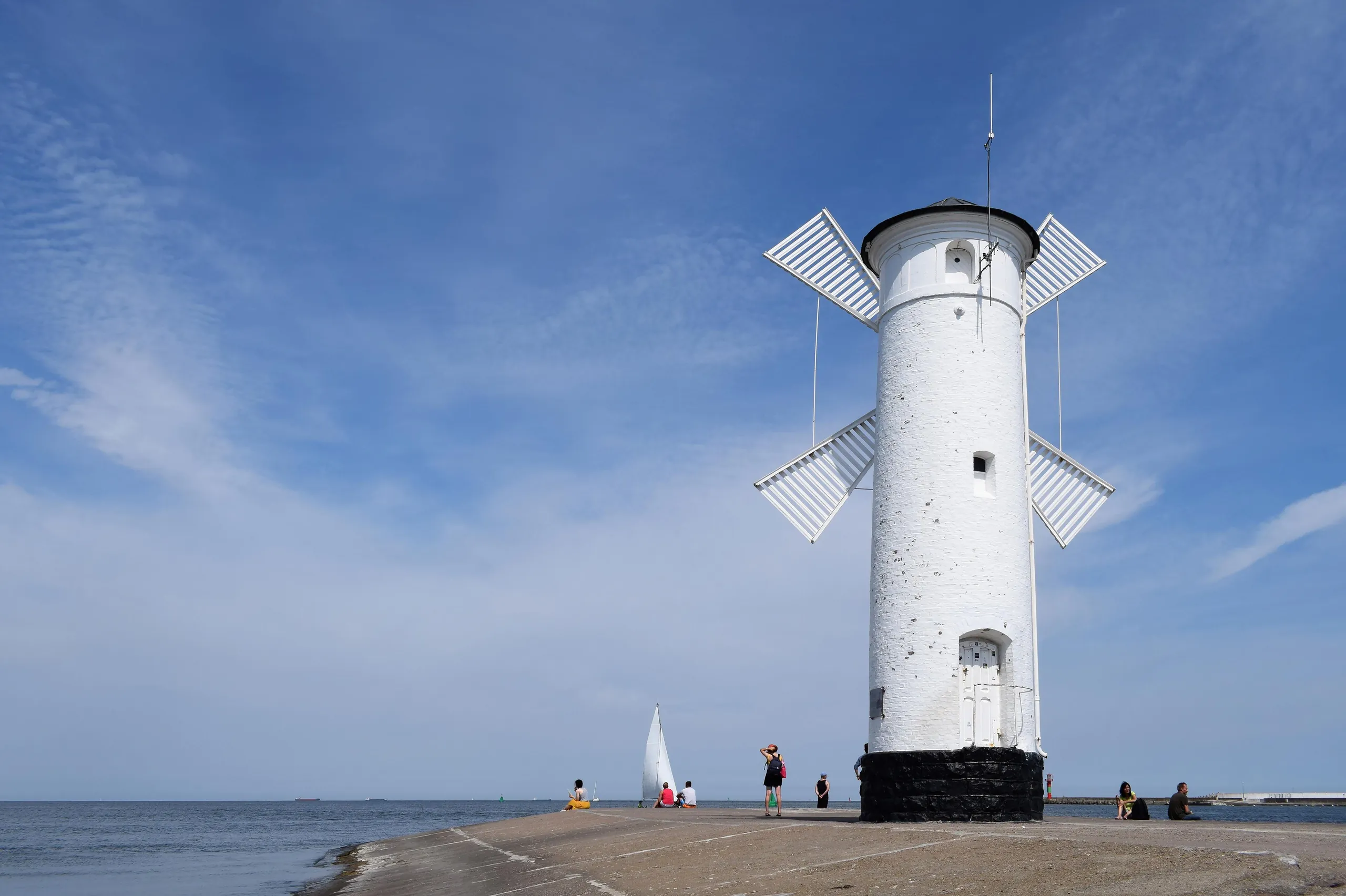 Świnoujście veerboothaven en Oostzee kust in Polen
