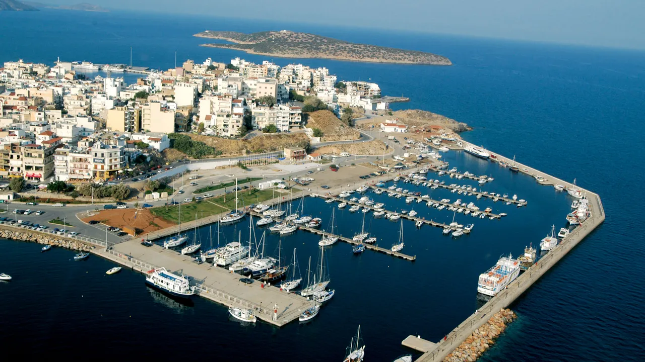 Agios Nikolaos veerboothaven, Zakynthos