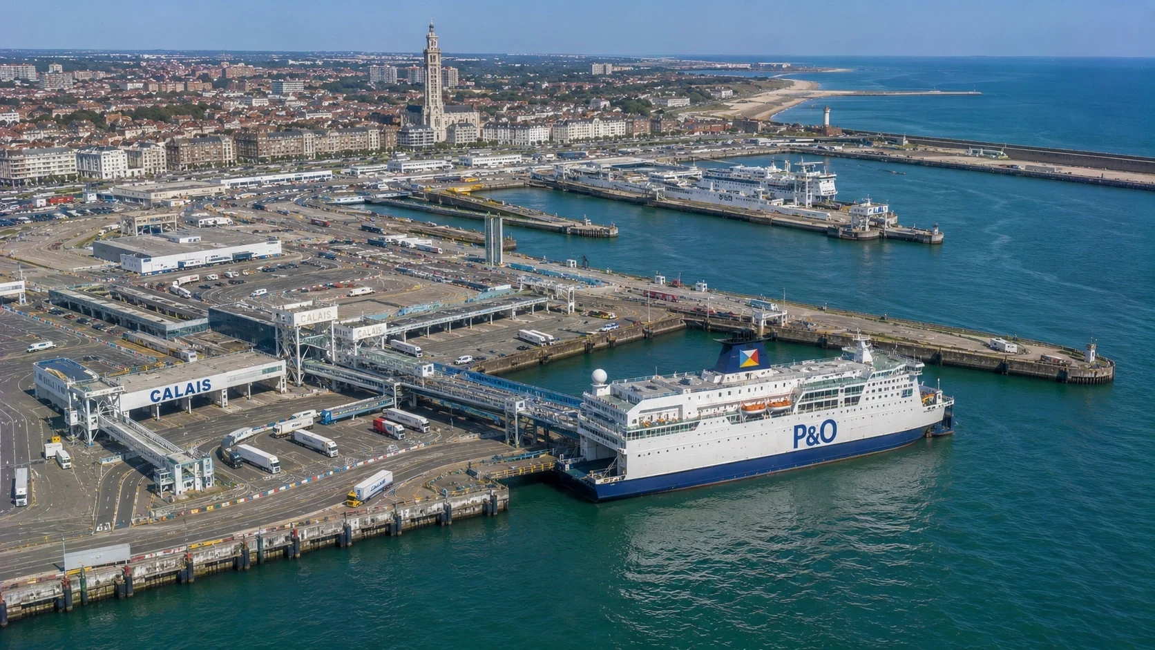 Calais passagiers- en autoveerbootterminal in Noord-Frankrijk