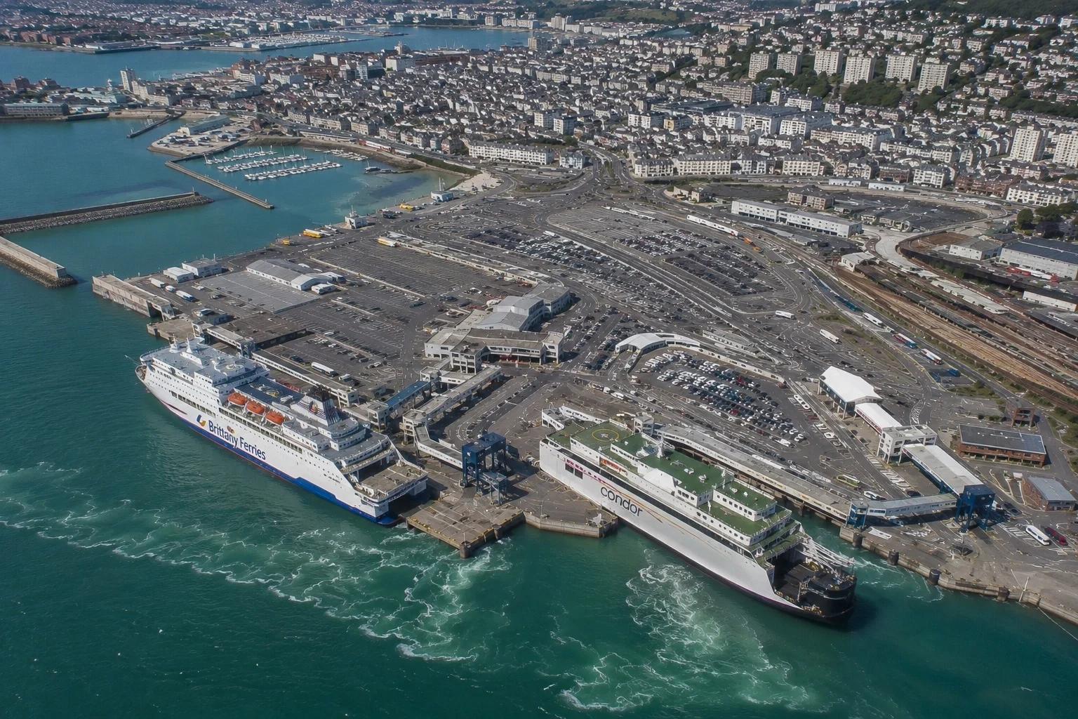 Cherbourg passagiersveerbootterminal in Normandië