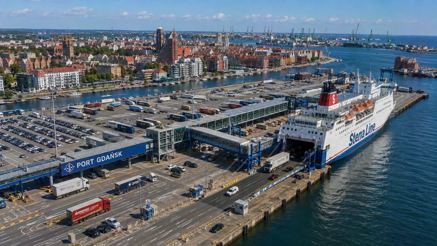Gdańsk veerboothaven en Oostzee waterkant in Polen