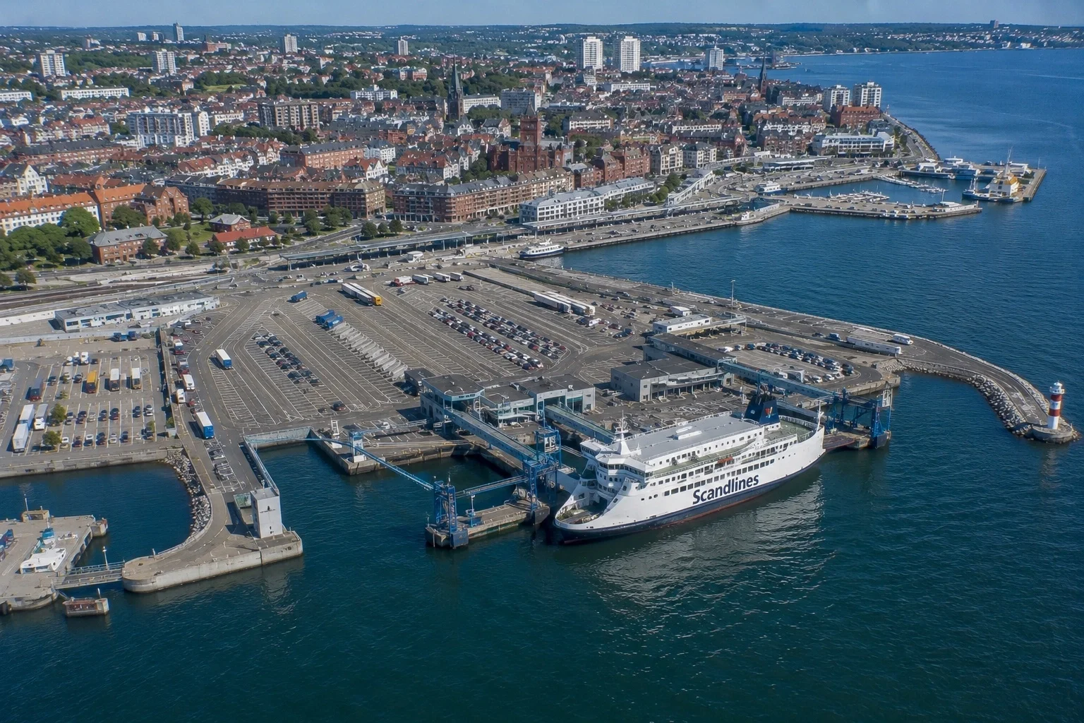 Helsingborg veerbootterminal en ØRESUNDSLINJEN overtocht naar Denemarken