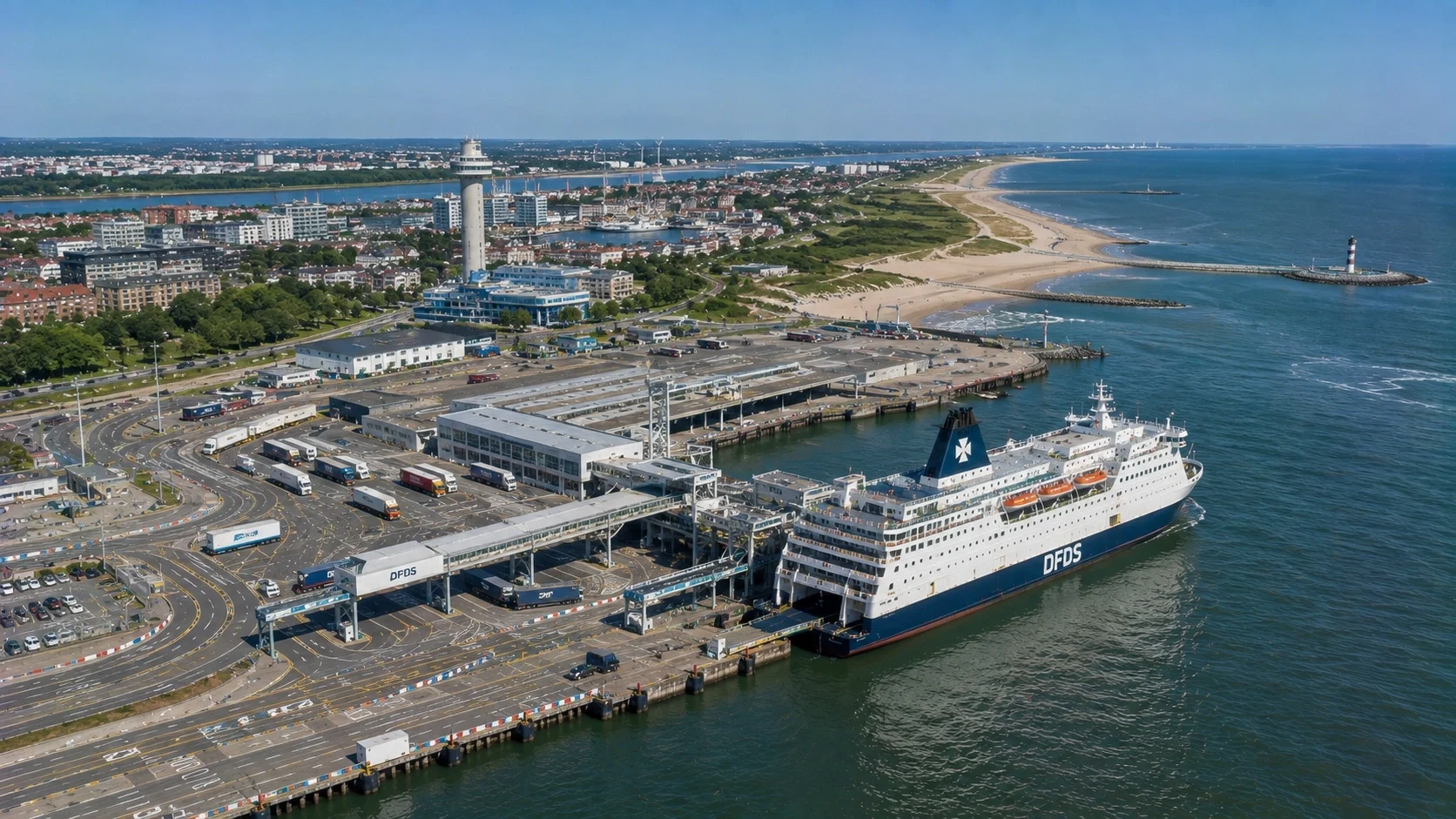 Hoek van Holland passagiersveerbootterminal gebruikt als een praktische toegangspoort voor Antwerpen