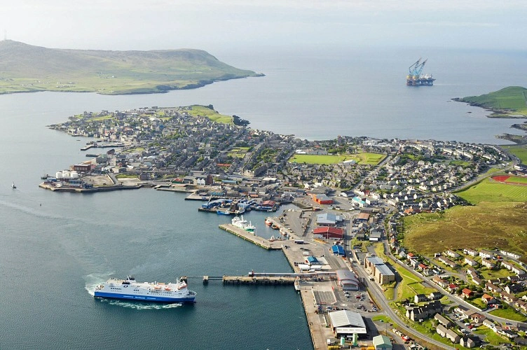 Lerwick haven en veerbootterminal in Shetland