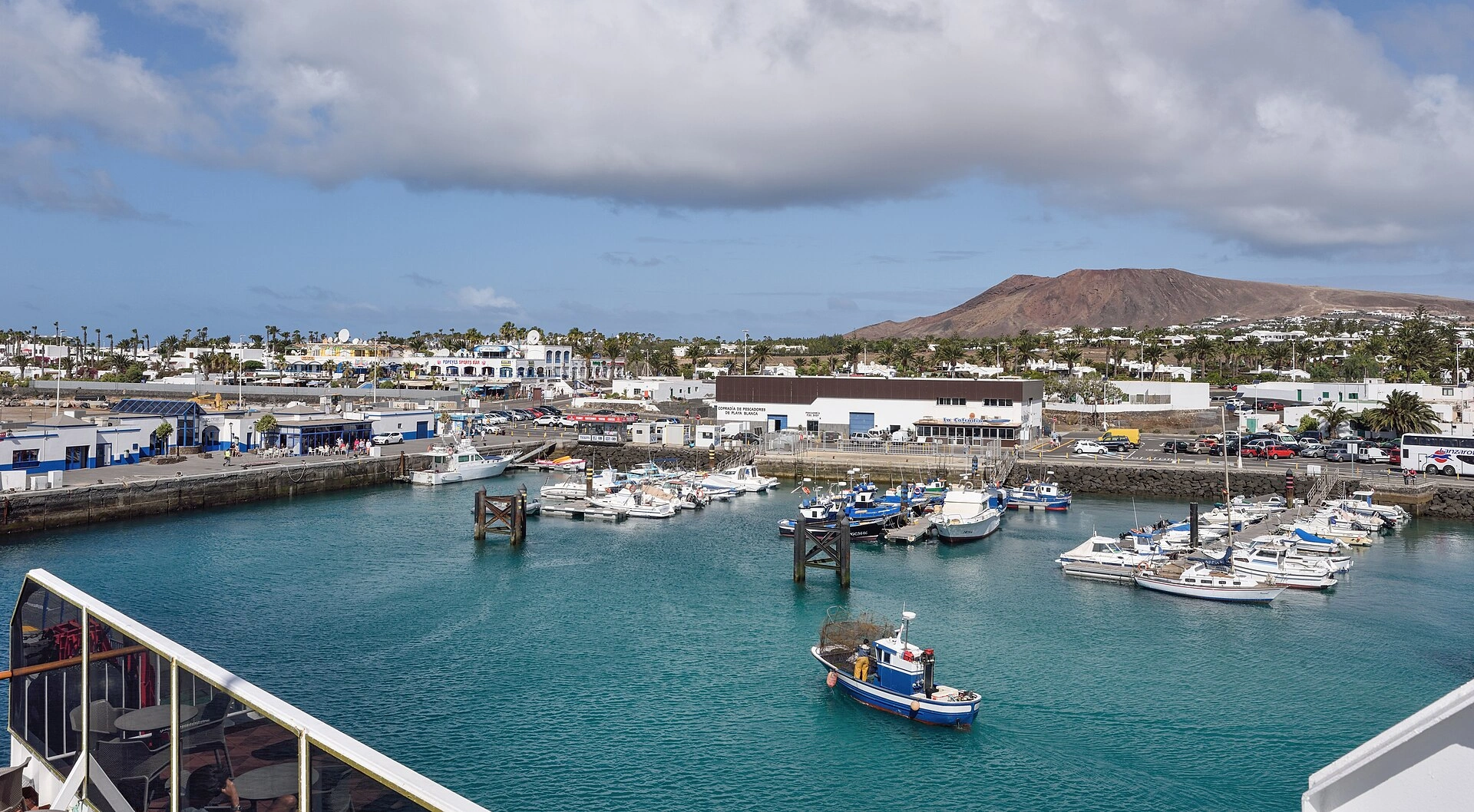 Playa Blanca haven en veerbootzone in Lanzarote