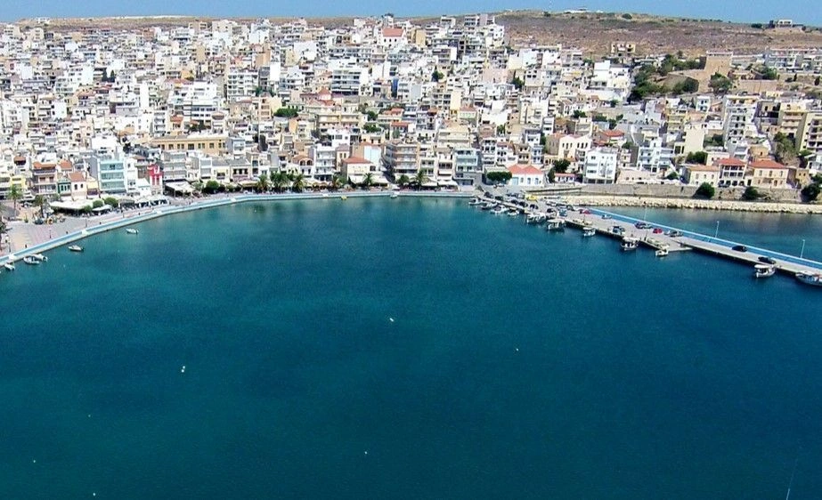 Sitia haven en oostelijke Kreta kustlijn