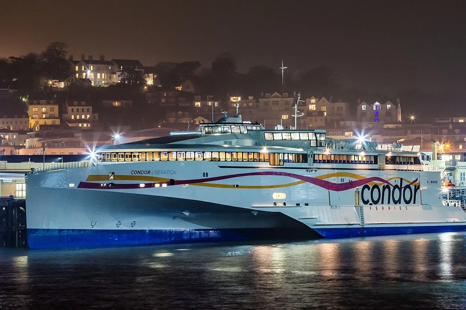 Condor Ferries passagiersveerboot bedient de Kanaaleilanden