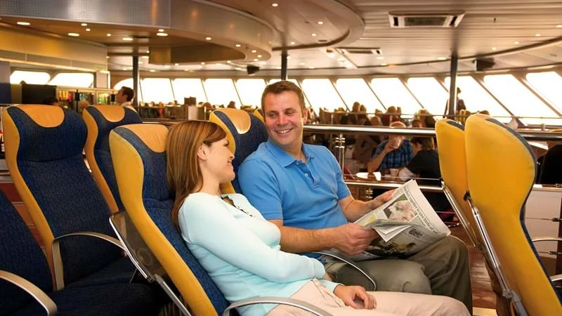 Horizon Lounge aan boord Condor Voyager