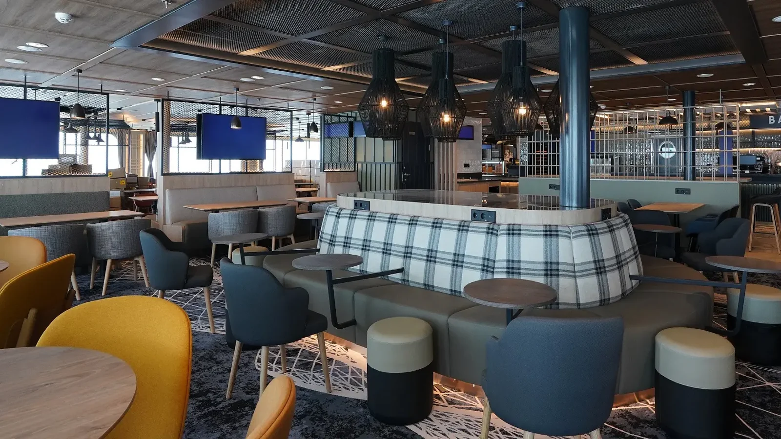 Bistro aan boord Finnlines veerboot Finnsirius