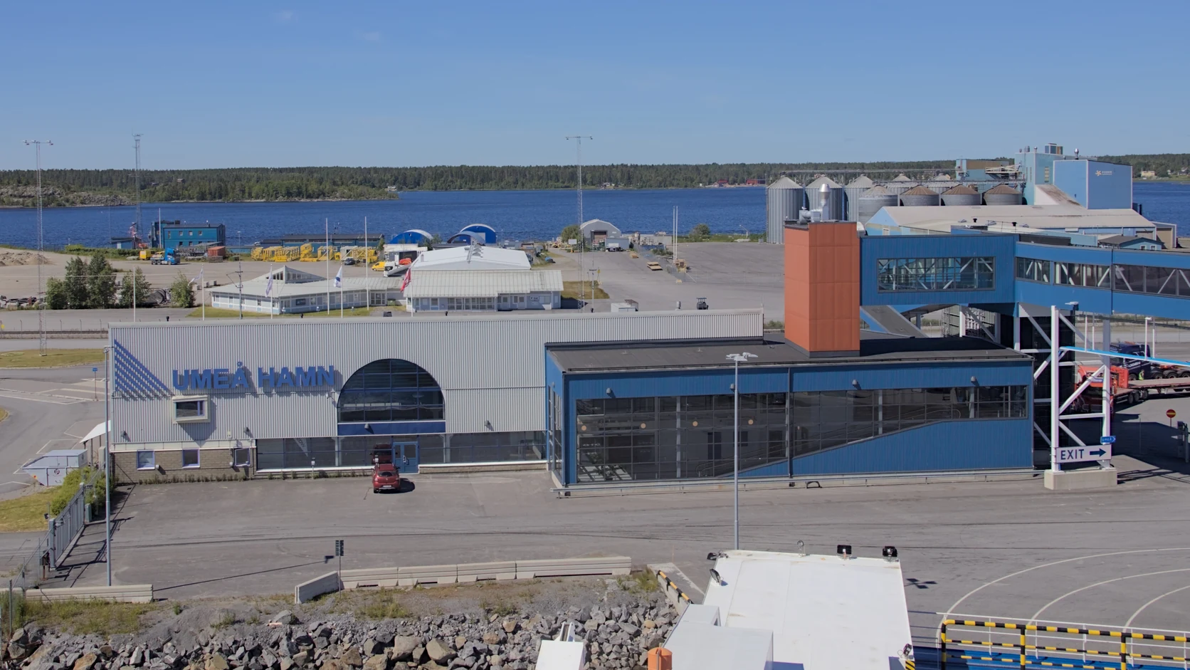 Wasaline terminal en havenzone bij Umeå Holmsund