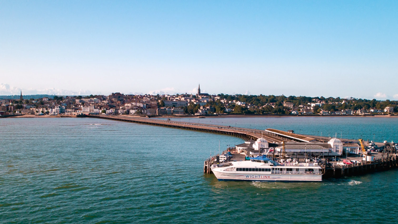 Wightlink FastCat bedient Ryde Pier Head