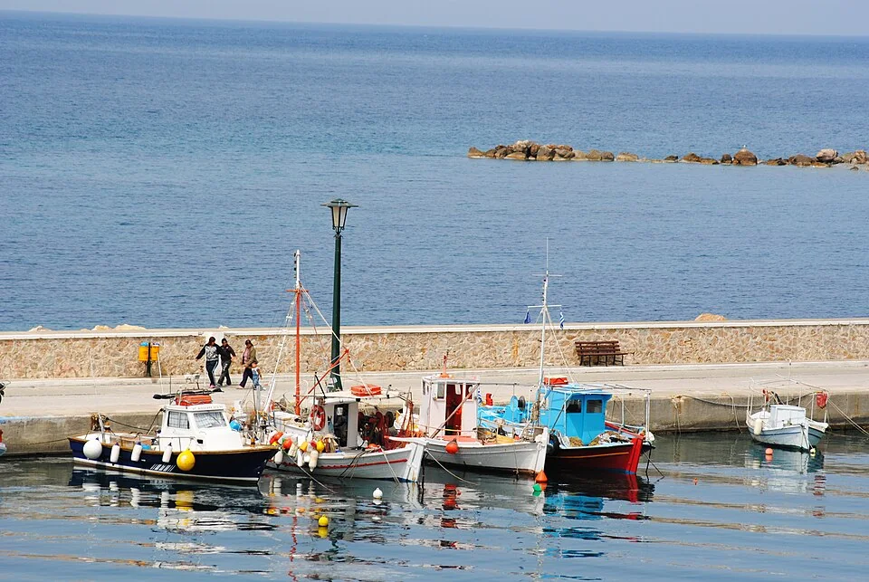 Glossa, kust van Skopelos en havenomgeving